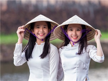 Non La - Vietnamese's Famous Conical Hat